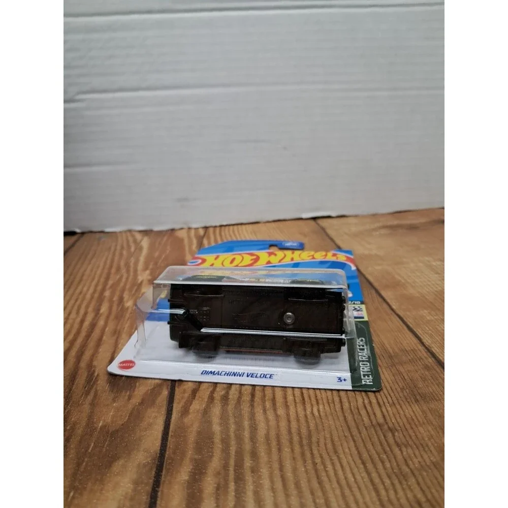 Hot Wheels Retro Racers 2/10 Dimachinni Veloce 5/250 Green